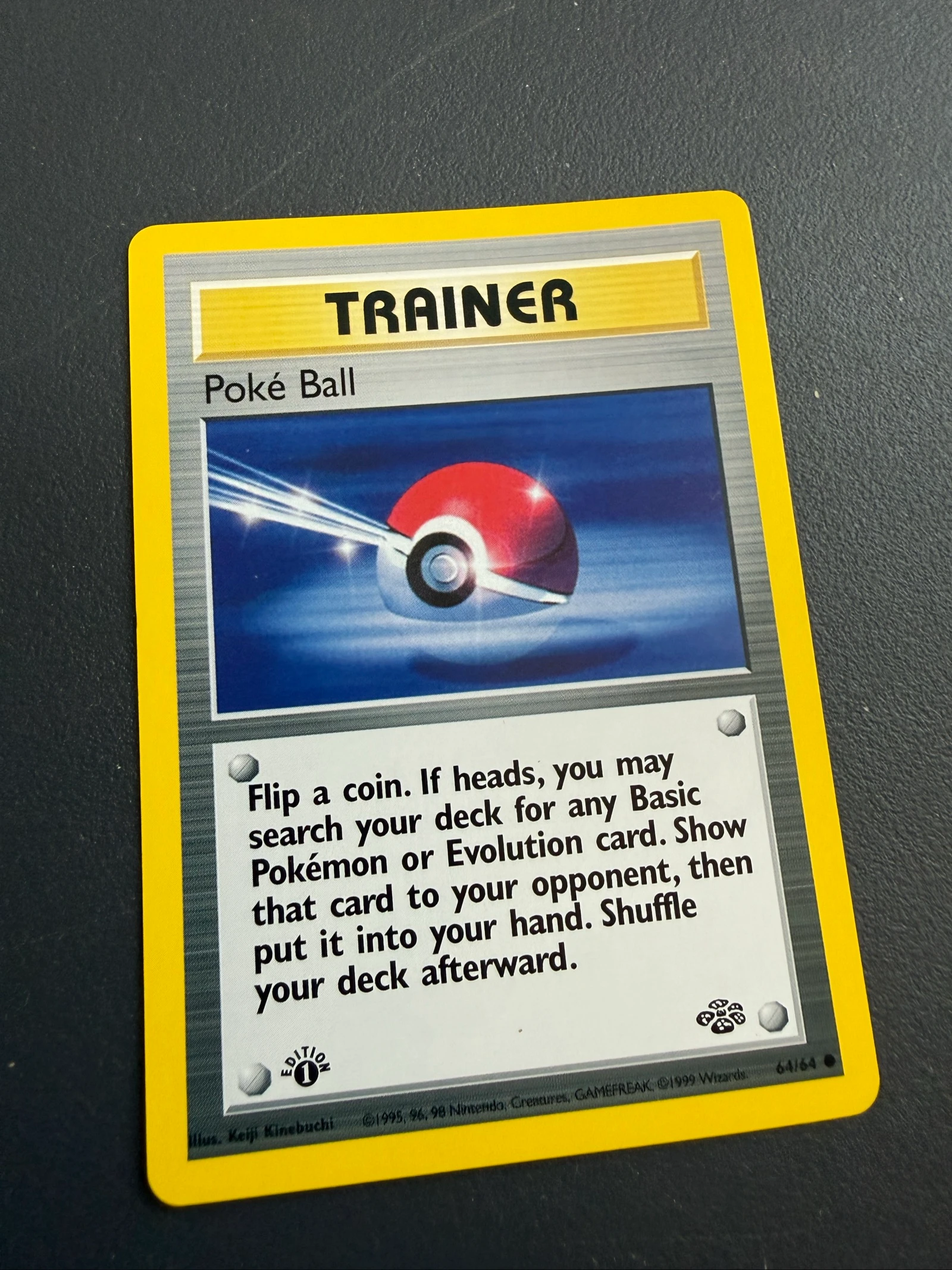 Carta Pokemon trainer pokeball First Edition 
